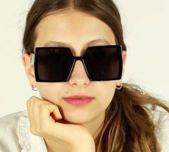 Retro okulary przeciwsłoneczne MAZZINI SQUARE BIG czarny - min. zamówienie 20 / 50 / 100 szt.