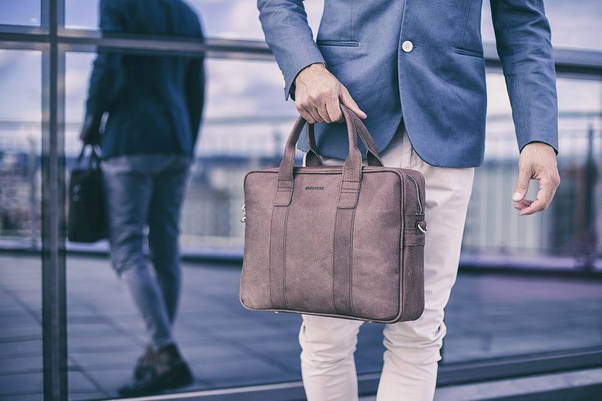 Jasnobrązowa stylowa męska torba na ramię BRØDRENE B01 Kolor wnętrza: Czarny - min. zamówienie 20 / 50 / 100 szt.