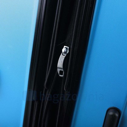 Duża walizka WINGS 2011 L Błękitna