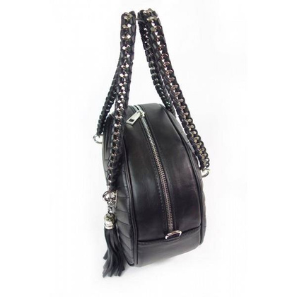 Włoski pikowany kuferek,łańcuszek ,frędzelek ,skóra savage czarny  KCH35N