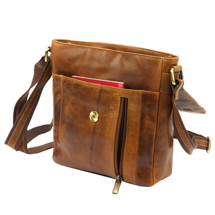 Klasyczna saszetka męska z najwyższej jakości, włoskiej, naturalnej skóry licowej