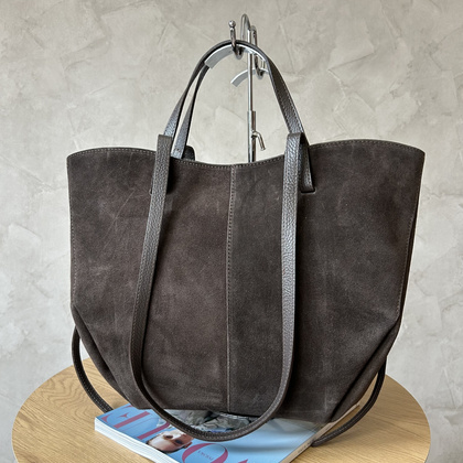 TOREBKA SHOPER DO RĘKI LUB NA RAMIĘ 24-082 D Ciemny brąz