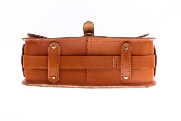 Listonoszka z ćwiekami KEMER VOOC Vintage P39 koniak