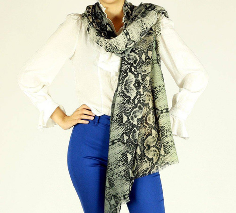 Szal apaszka damska motywy zwierzęce MAZZINI zielony - min. zamówienie 20 / 50 / 100 szt.