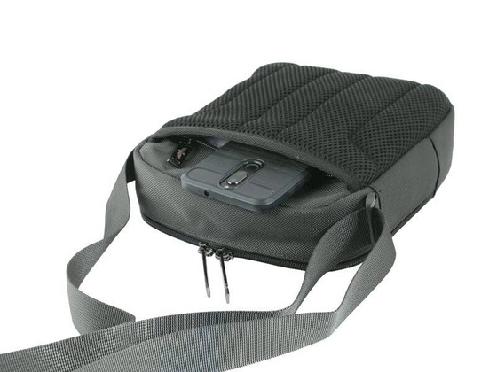 Torba na ramię AERONAUTICA MILITARE Drone Czarna