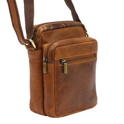 Klasyczna skórzana saszetka męska, na ramię