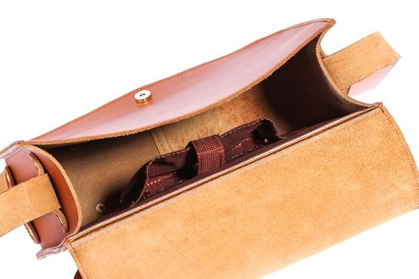 Listonoszka z ćwiekami KEMER VOOC Vintage P39 koniak