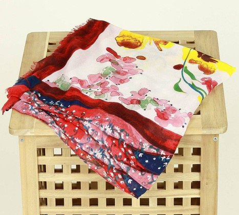 Szal damski apaszka kwiaty miękka bawełna na ramiona i pod szyję MAZZINI czerwona - min. zamówienie 20 / 50 / 100 szt.