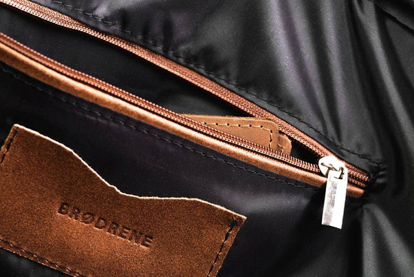 Jasno brązowa męska torba na ramie BRØDRENE BL02 Kolor wnętrza: Czarny - min. zamówienie 20 / 50 / 100 szt.