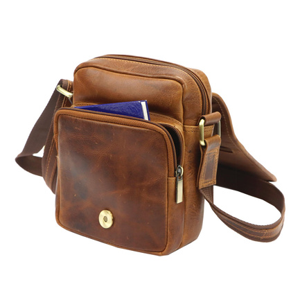 Klasyczna skórzana saszetka męska, na ramię, zameczki, kieszonki