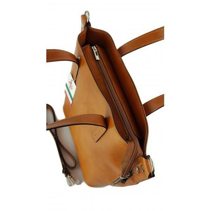 Włoska torebka skórzana na ramię ,shopper mieści A4 ,Vera Pelle ,Camel  SB586C