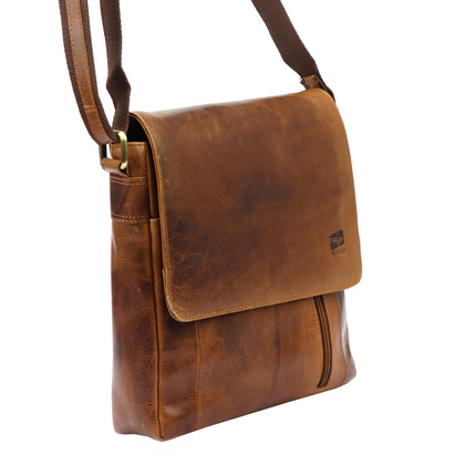 Klasyczna saszetka męska z najwyższej jakości, włoskiej, naturalnej skóry licowej