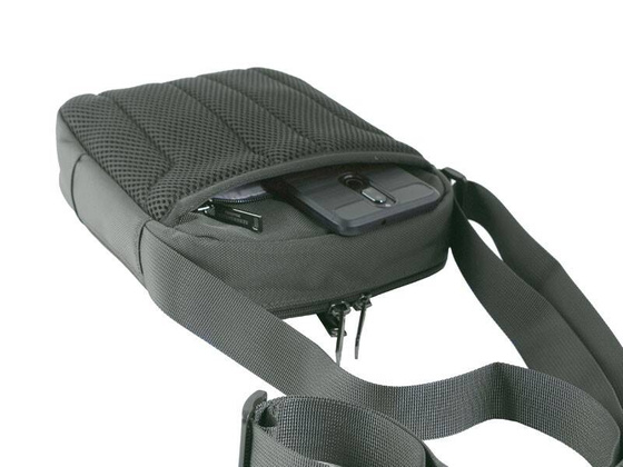 Torba na ramię AERONAUTICA MILITARE Drone Czarna