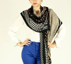 Szal apaszka damska brązowa z czarno - białym motywem MAZZINI - min. zamówienie 20 / 50 / 100 szt.
