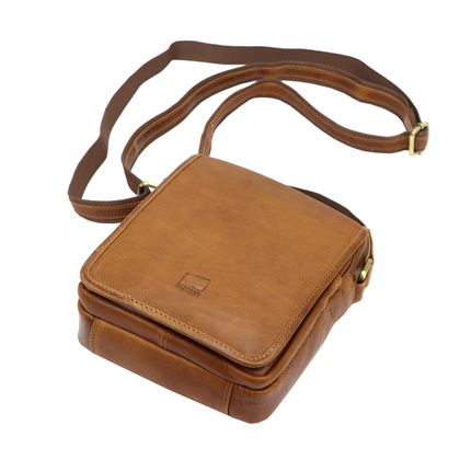 Klasyczna saszetka-torebka męska, skóra naturalna