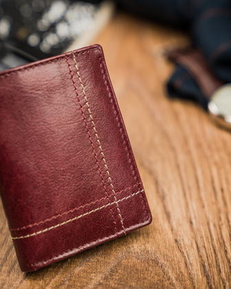 Mały, skórzany portfel z ochroną rfid stop