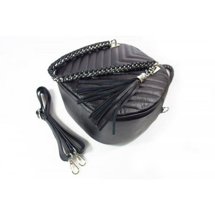 Włoski pikowany kuferek,łańcuszek ,frędzelek ,skóra savage czarny  KCH35N