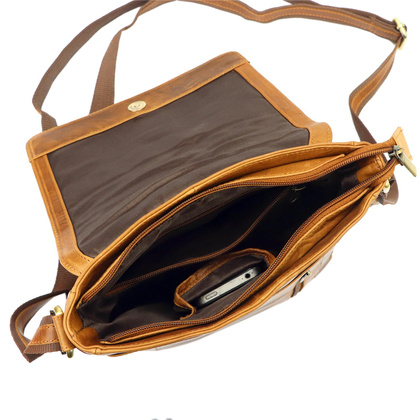 Klasyczna saszetka męska z najwyższej jakości, włoskiej, naturalnej skóry licowej