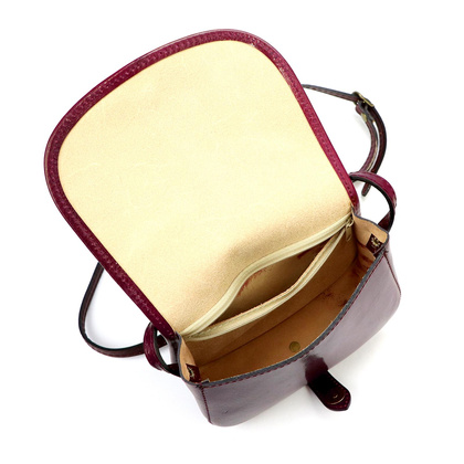 Mała torebka, listonoszka ze skóry naturalnej 49-1