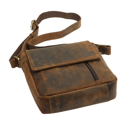 Klasyczna saszetka męska, skóra nubuk, na ramię