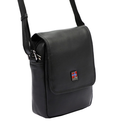 Klasyczna saszetka męska ze skóry naturalnej, na ramię 